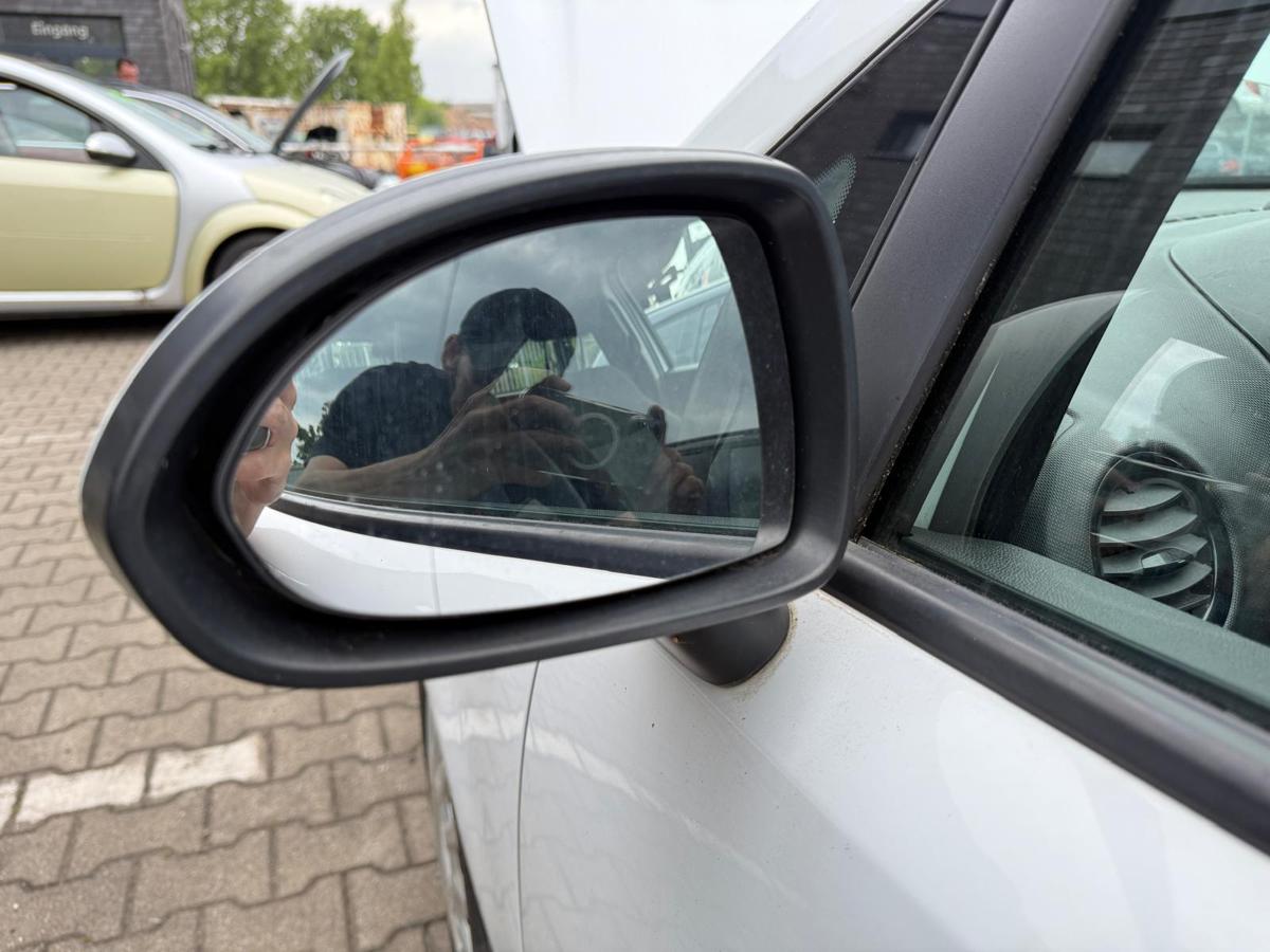 Opel Corsa D original Außenspiegel links elektrisch Z474 Casablancaweiss BJ10
